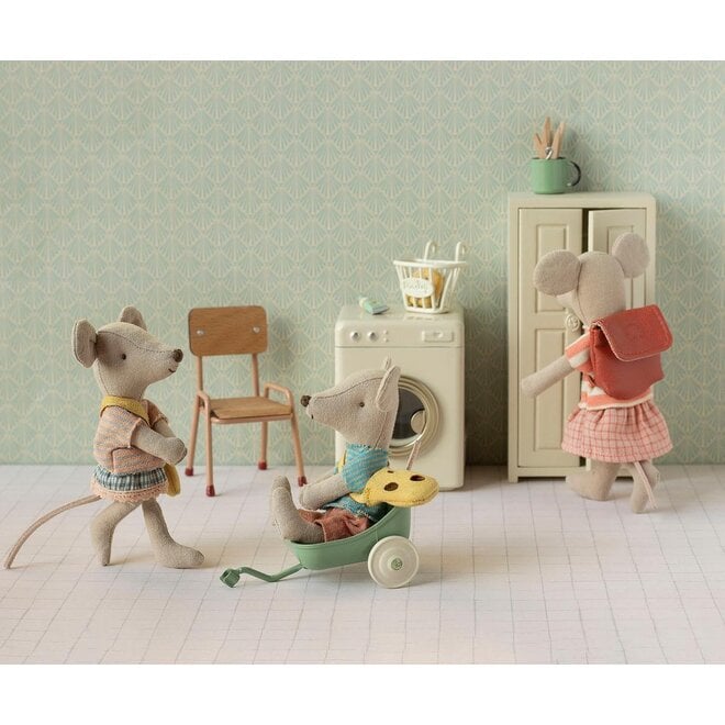 Little Sister Mouse with Bag