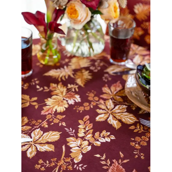 Adirondack Round Tablecloth Wine - 88"