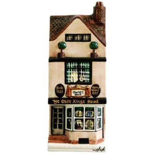 Hazle Ceramics Hazle Ceramics Ye Olde Kings Head Hazle Ceramics Hazle Ceramics Ye Olde Kings Head