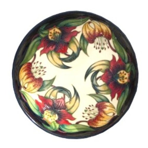 Moorcroft Pottery Moorcroft Anna Lily Bowl 201/10 Moorcroft Pottery Moorcroft Anna Lily Bowl 201/10