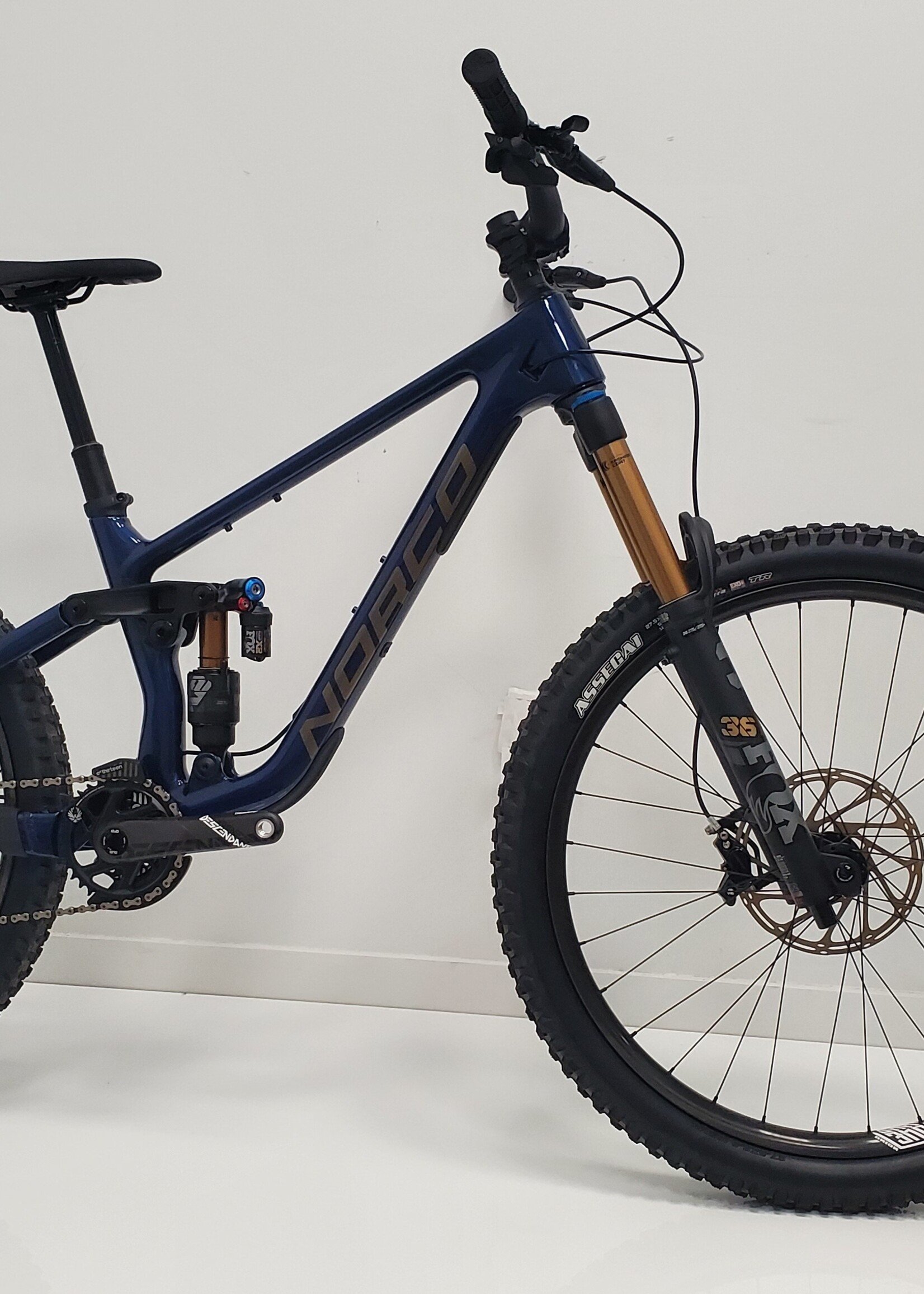 Norco 2021 Norco Sight Carbon 27 - Custom Build ( XO1 AXS / Fox factory / WeAreOne ) - Small ( roues 27.5 ) - Blue et Copper