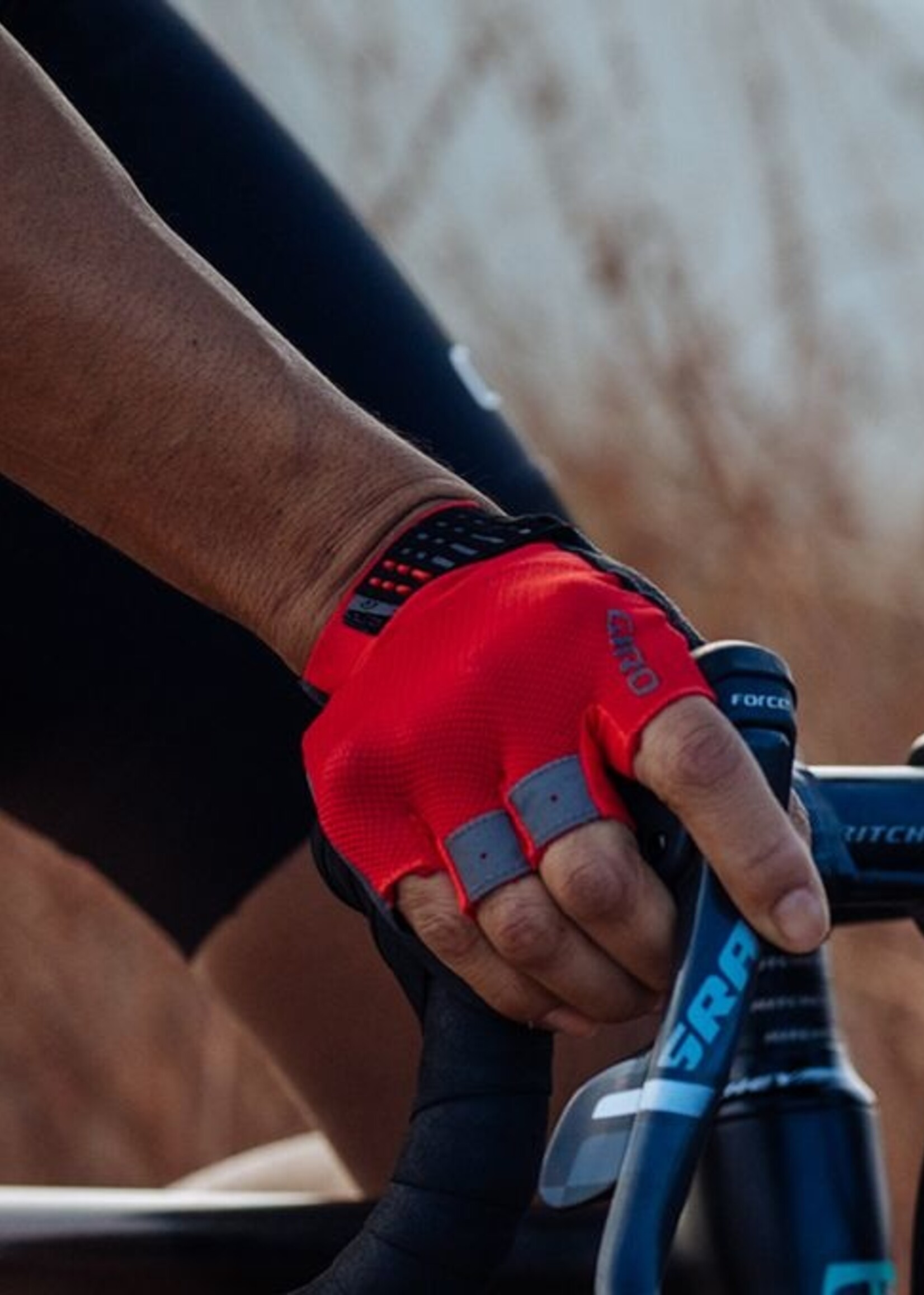 Mens Giro Supernatural gloves