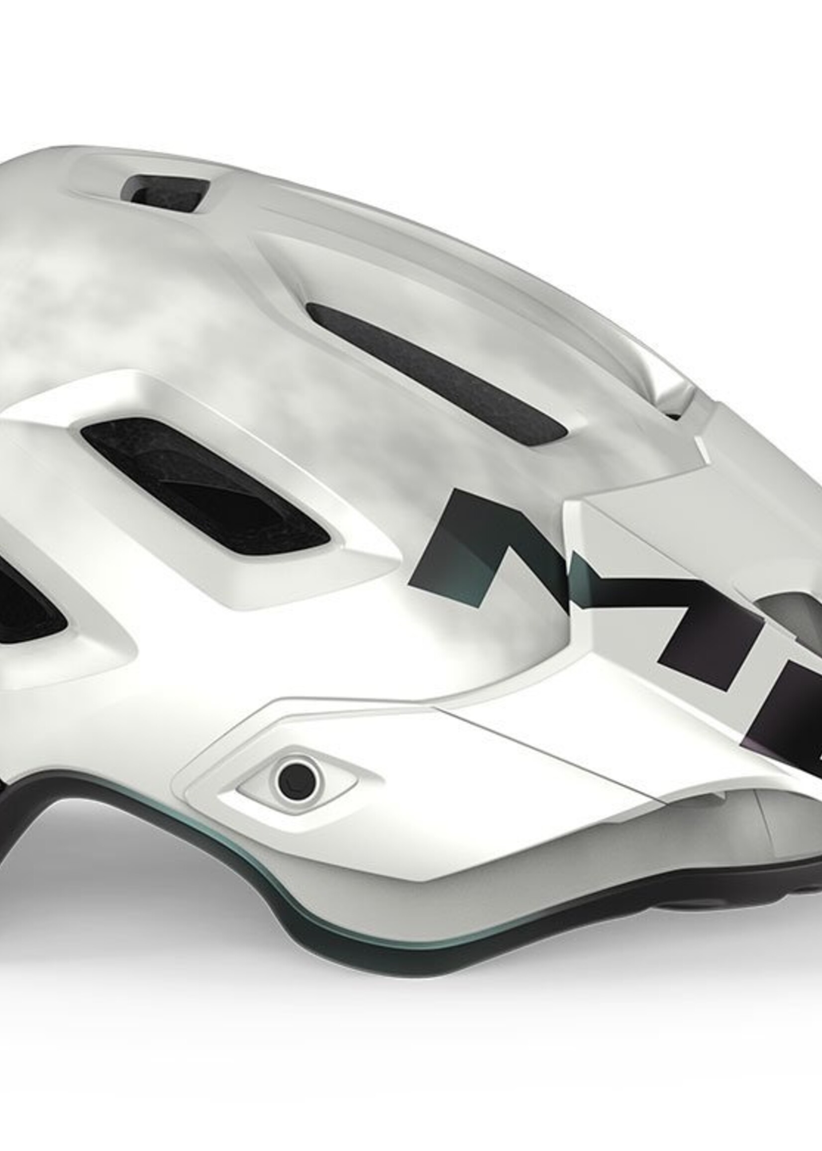 MET Roam Mips  helmet