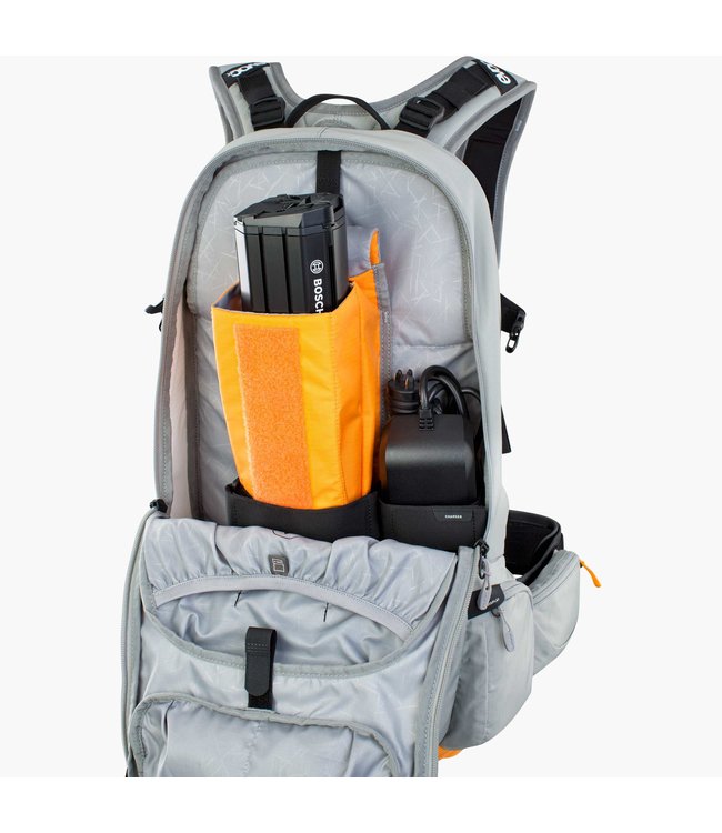 Evoc FR Enduro E Ride 16L protector backpack Velozophie