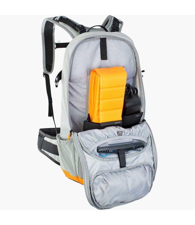 Evoc FR Enduro E-Ride 16L protector backpack