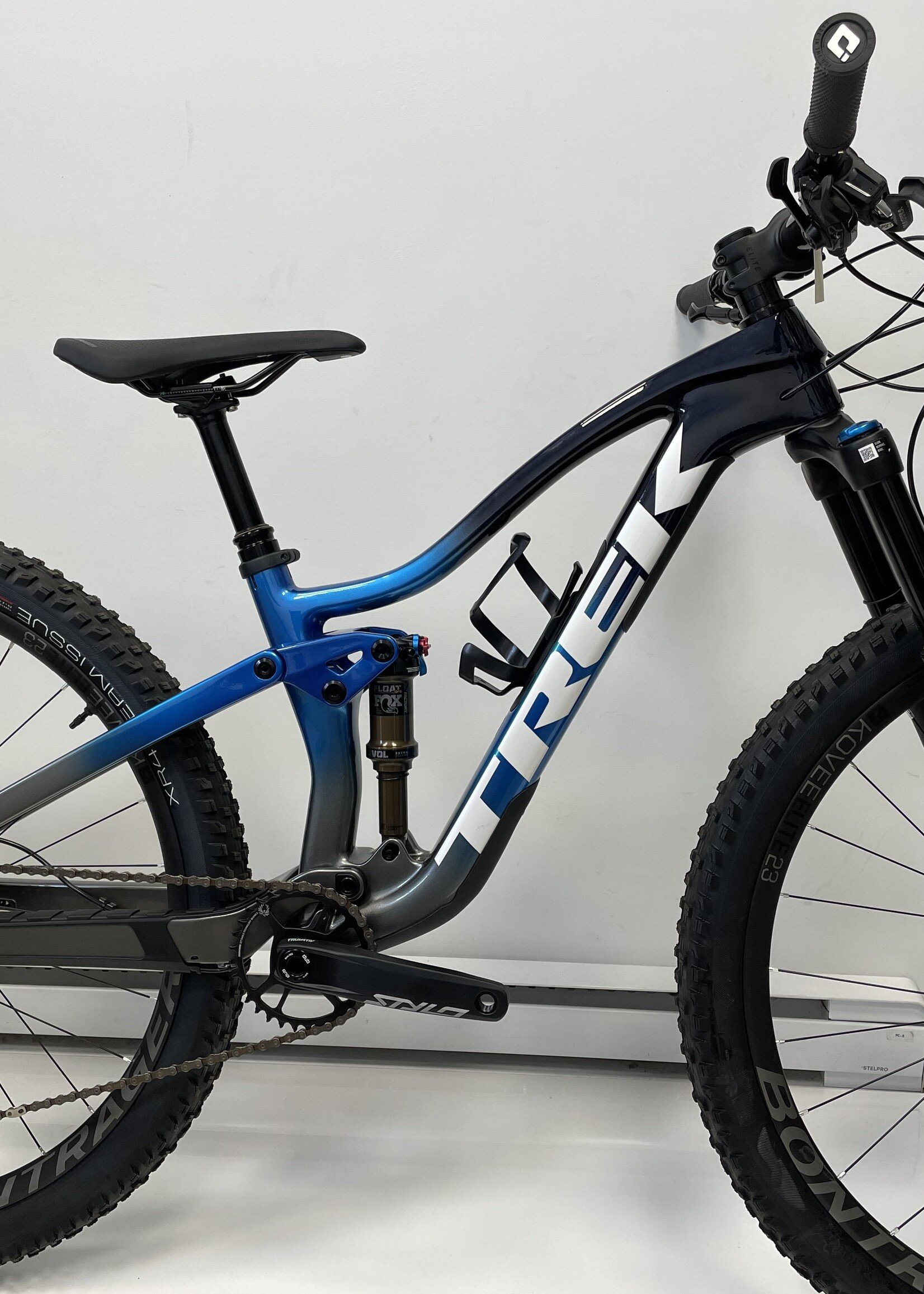 TREK 2022 Trek Top Fuel 29 Alu - Custom build (Marzocchi Z2, Magura MT, Sram NX eagle) - Blue and Black) - Small