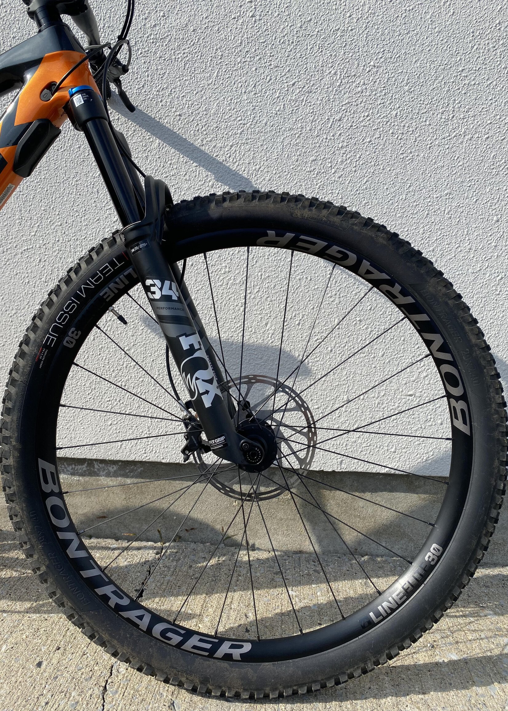 TREK Demo 2022 Trek Fuel EX Gen 5 Carbone Montage maison - Gris et orange (Lithium Grey/Factory Orange) - GX Eagle / Fox 34 / G2 RSC / Large - 29"