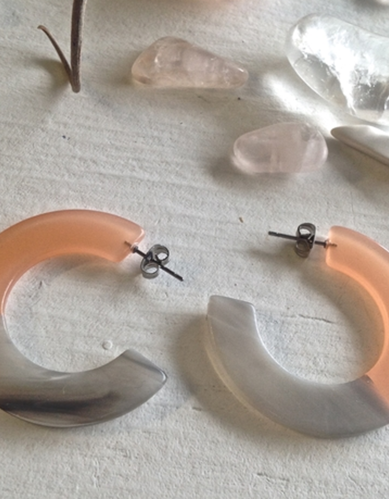 PIKA & BEAR MOD ACETATE HOOP EARRINGS - 4cm