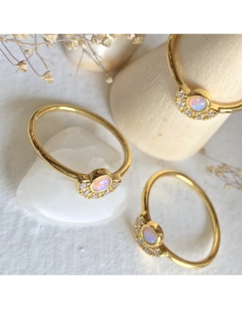 PIKA & BEAR PAVAO GOLD VERMEIL RING