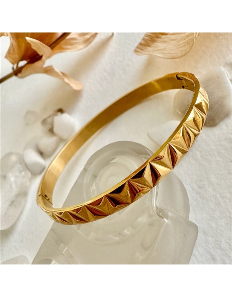 PIKA & BEAR SID DIAMOND PATTERN BANGLE