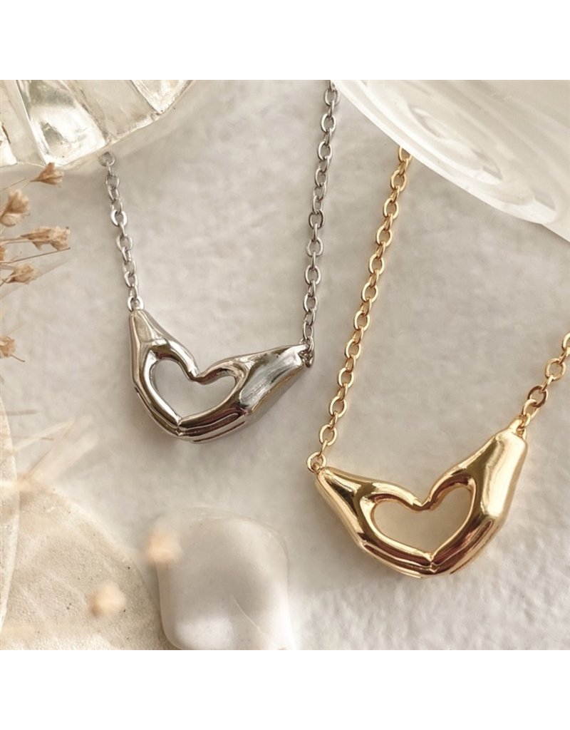 PIKA & BEAR LOVE HANDS NECKLACE