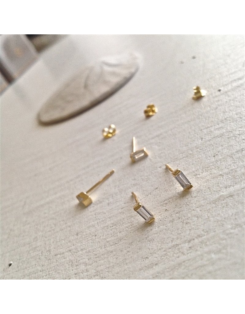 PIKA & BEAR CARROLL BAGUETTE STUD EARRINGS