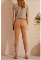 TRIBAL PULL ON CAPRI w/HEM VENT