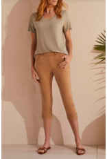 TRIBAL PULL ON CAPRI w/HEM VENT