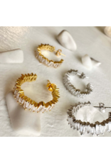 PIKA & BEAR ATHABASCA BAGUETTE HOOP EARRING