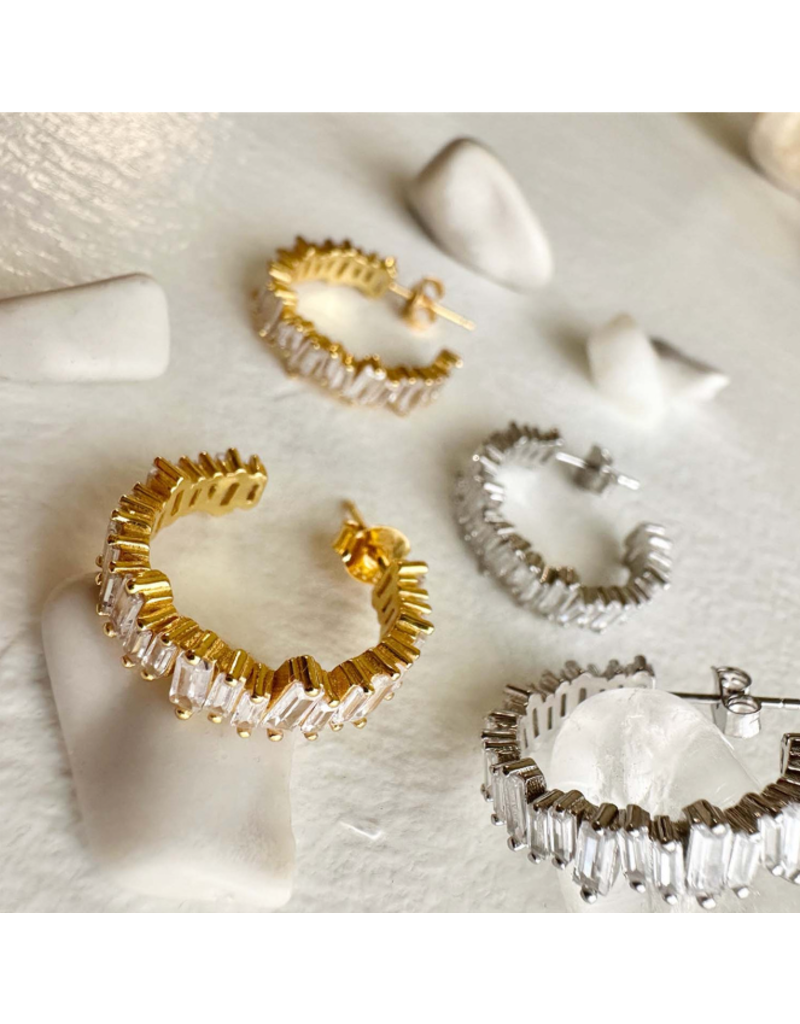 PIKA & BEAR ATHABASCA BAGUETTE HOOP EARRING