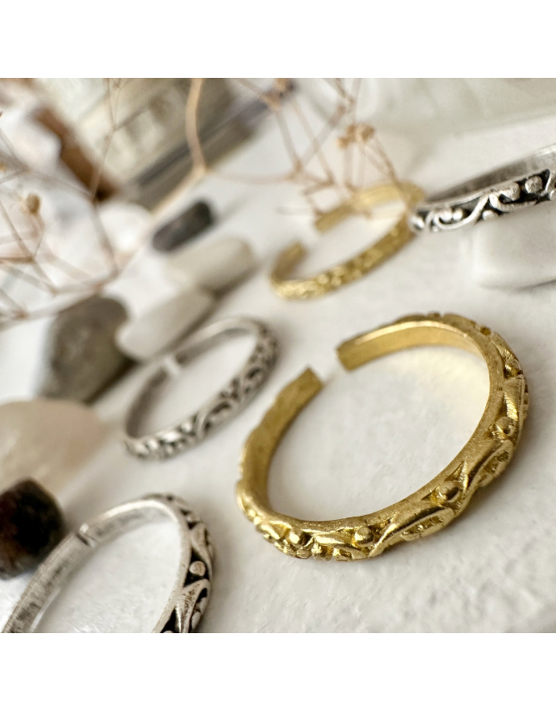 PIKA & BEAR ROCOCO ANTIQUE FILIGREE RING