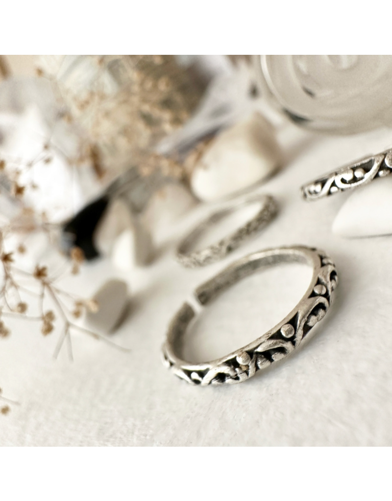 PIKA & BEAR ROCOCO ANTIQUE FILIGREE RING