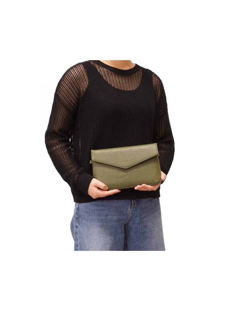 LUXURY CROSSBODY WALLET