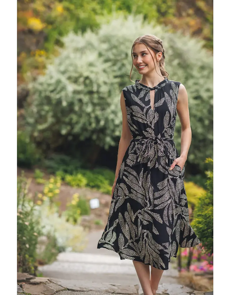 PRINTED DRESS W/ ELASTIC WAIST