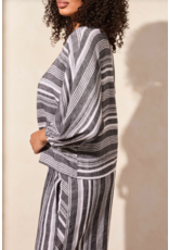 TRIBAL BOAT NECK TOP WITH DOLMAN SLV