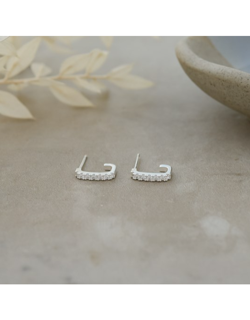 GLEE SMITTEN STUDS