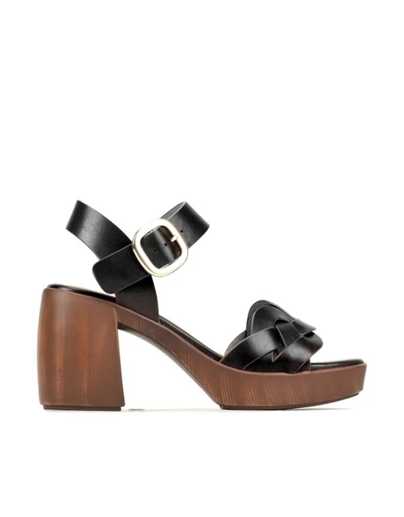 SPIRITED BLACK LEATHER CHUNKY HEEL