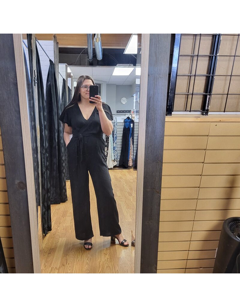 BLACK ROMPER WITH FLUTTER SLEEVE