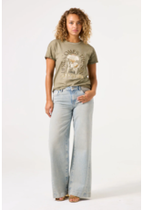 GRAPHIC T SHIRT - HERE COMES THE SUN