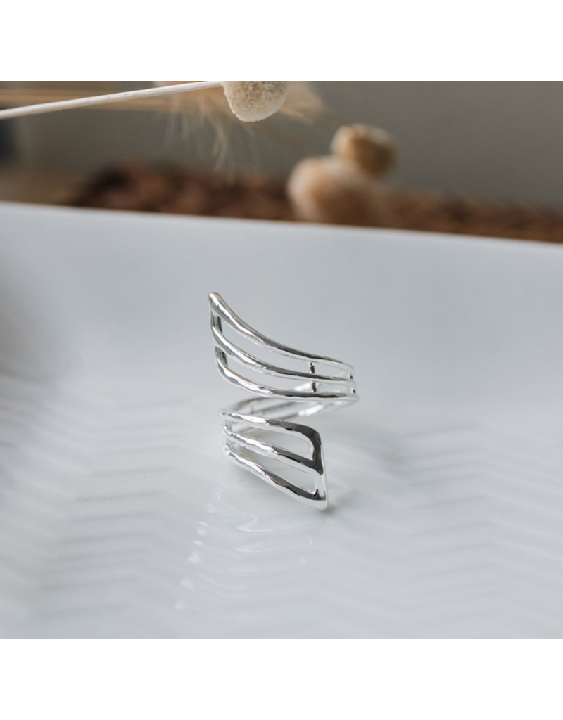 GLEE SINUOUS RING