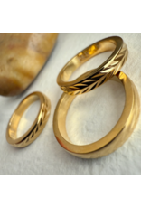 PIKA & BEAR SHEAF LAUREL RING