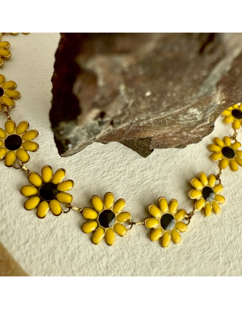 PIKA & BEAR BROWN EYED SUSAN FLOWER CHAIN