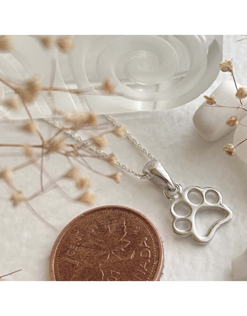 PIKA & BEAR PAWS PAW PRINT PENDANT NECKLACE