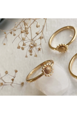 PIKA & BEAR DAISY DAINTY RING GOLD