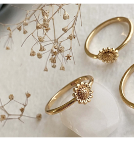 PIKA & BEAR DAISY DAINTY RING GOLD