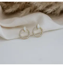 GLEE BLANCHE STUDS OPALITE