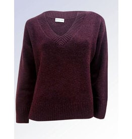 V NECK KNIT PLUM SWEATER