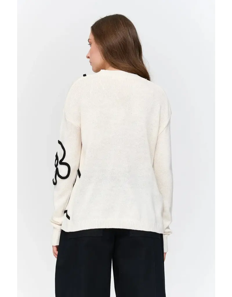 24COLOURS WHITE SWEATER