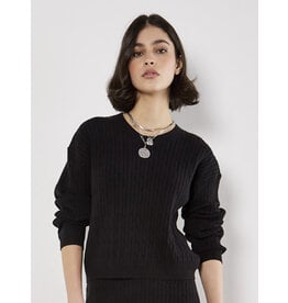 BATWING SWEATER BLACK