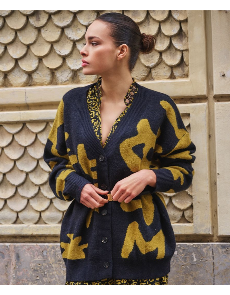 OVERSIZED LETTER CARDIGAN