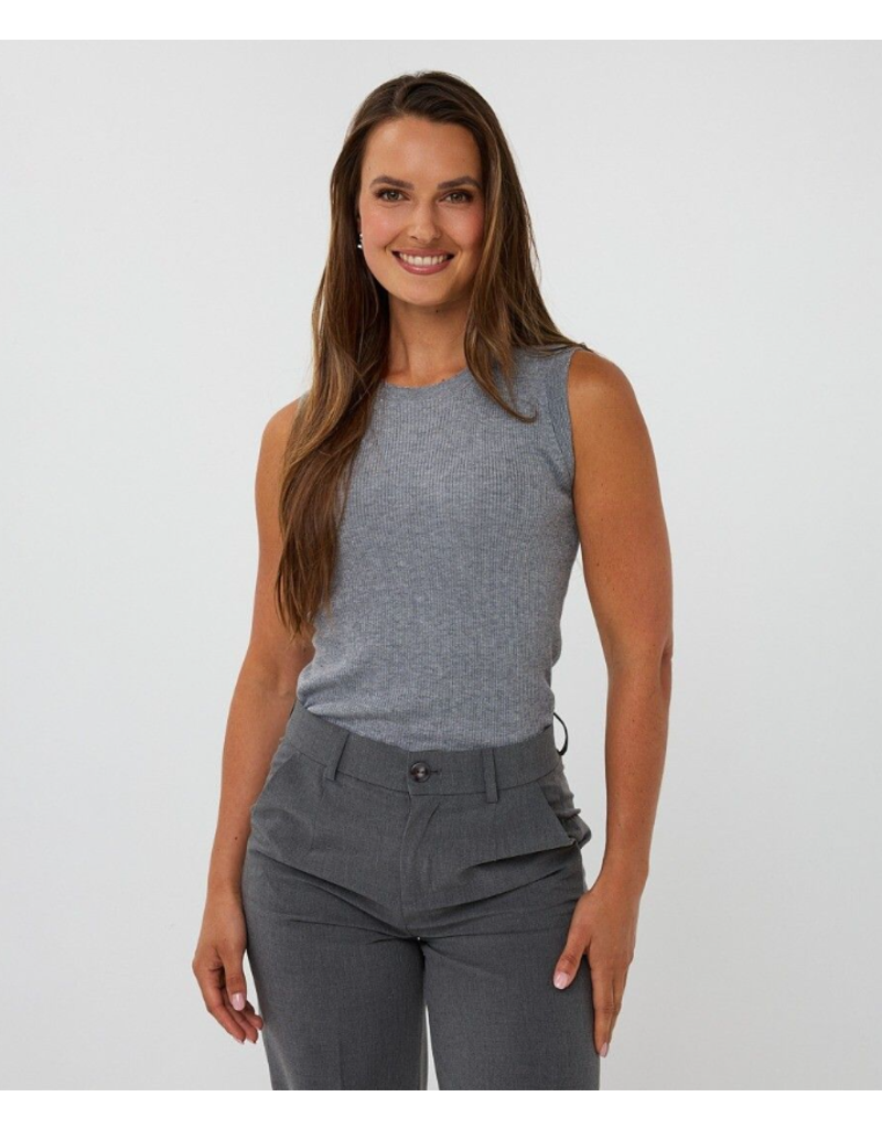 RIBBED SWEATER TANK