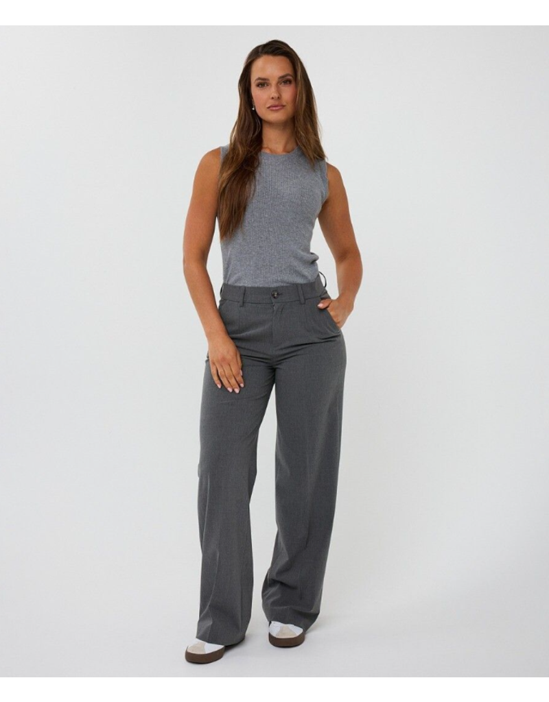 RIBBED SWEATER TANK