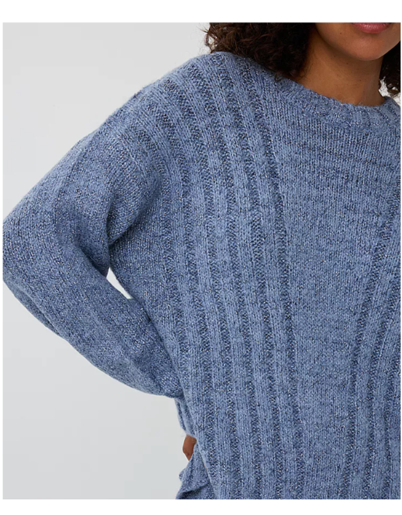 RIBBED SWEATER W. SILVER LUREX