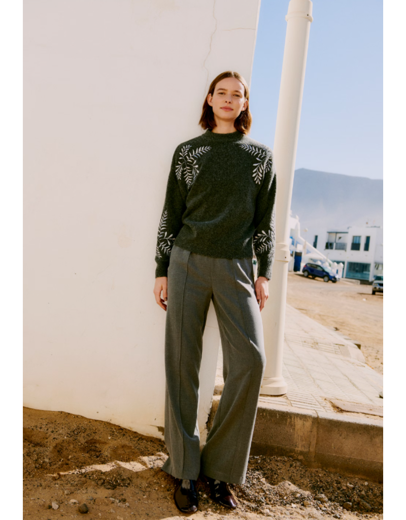 MAGGE EMBROIDERED SWEATER