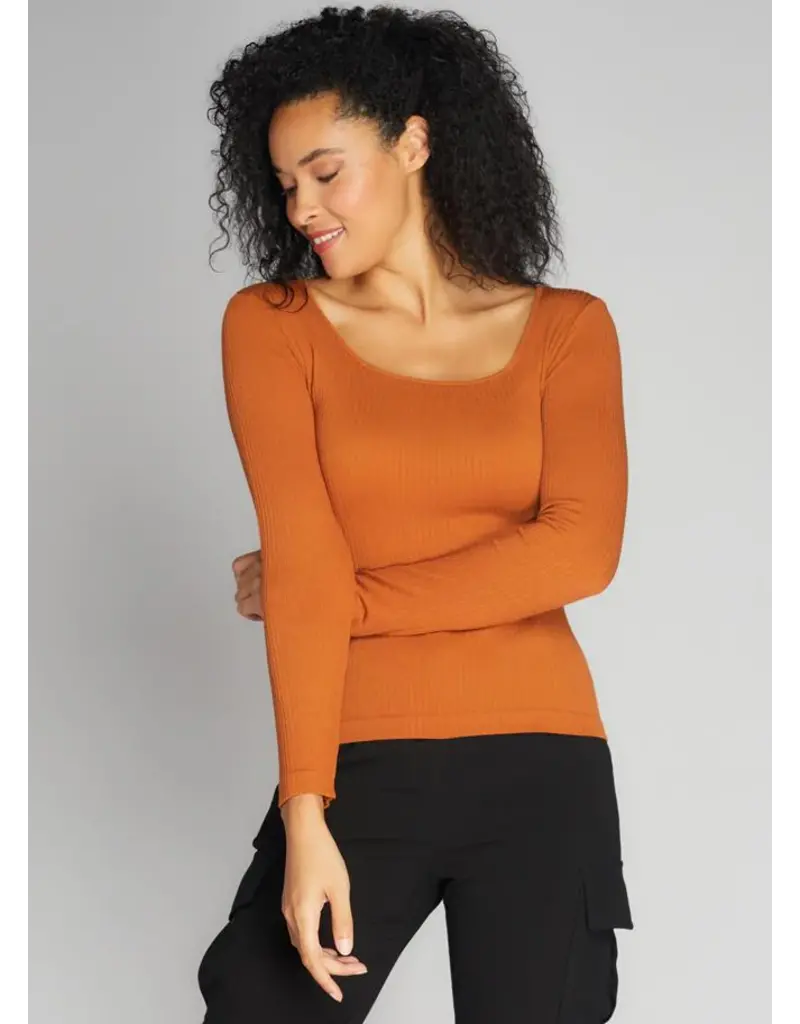 C'EST MOI SQUARE NECK RIB SEAMLESS TOP - ONE SIZE