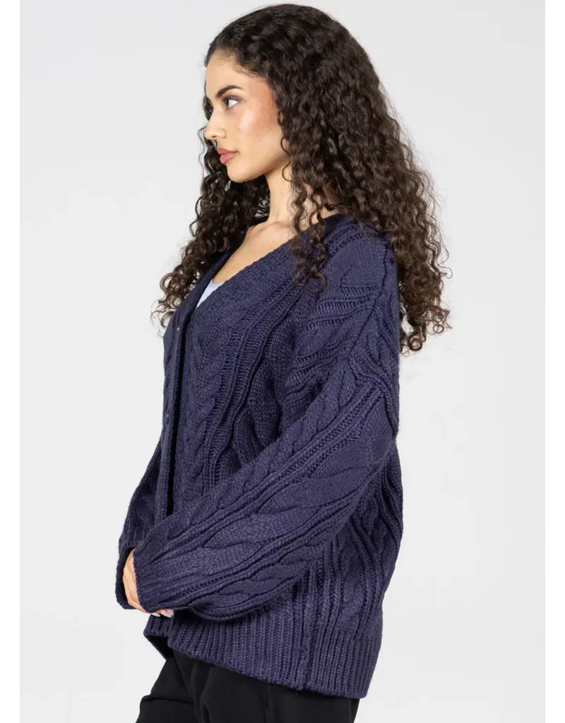 C'EST MOI CHUNKY CABLE KNIT CARDIGAN