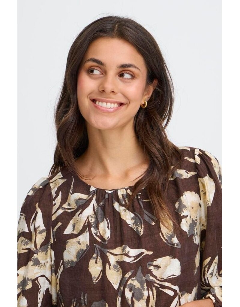 ARIANA FUDGE FLORAL BLOUSE