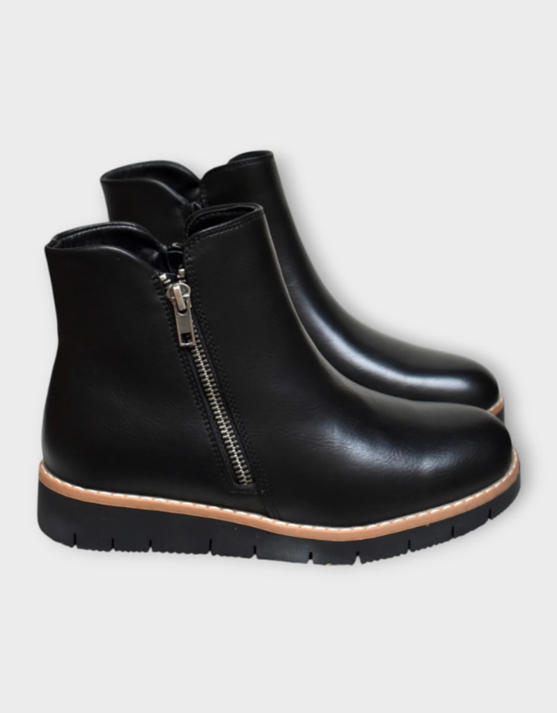 GABBY BLACK BOOT WATER RESISTANT