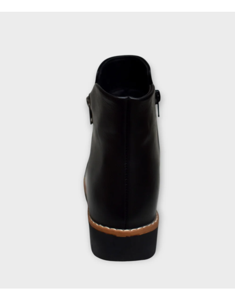 GABBY BLACK BOOT WATER RESISTANT