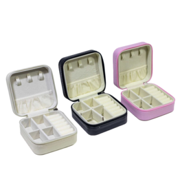 TRAVEL JEWELRY CASE